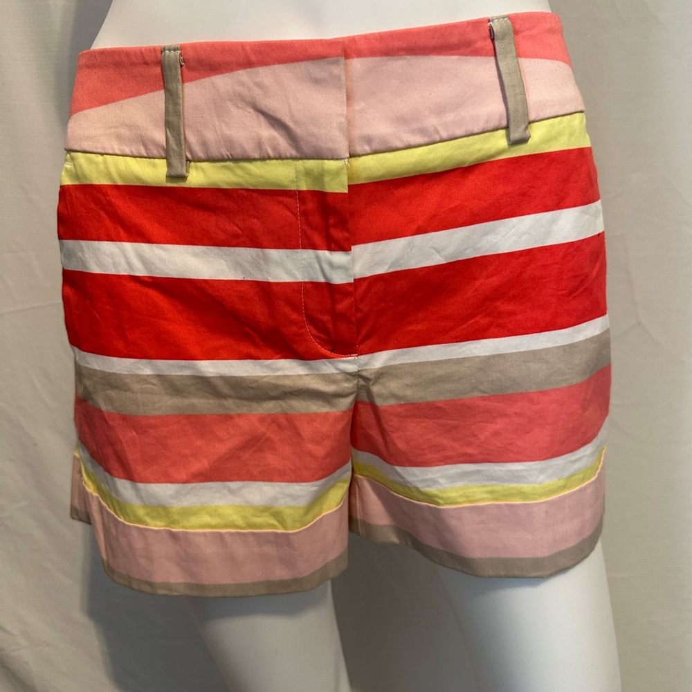 7th Avenue Design Studio Women Shorts- Size 8